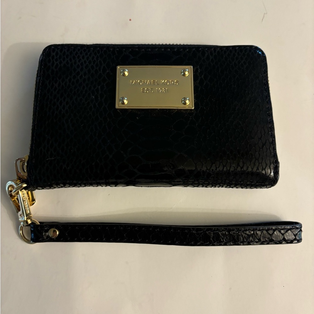 Michael Kors Black Faux Snakeskin Wristlet NWOT